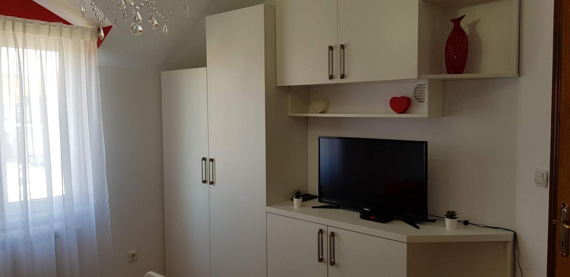 Lux Apartments With Pool Dex Zemun Polje Room photo